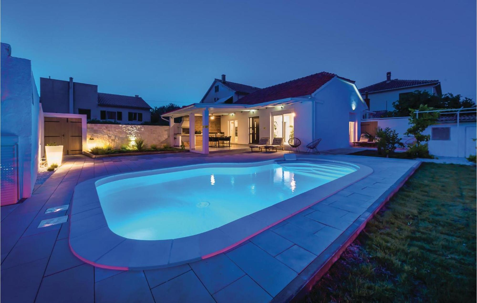 Lovely Home In Betina With Wifi Zewnętrze zdjęcie